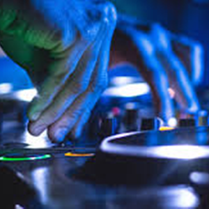 撩起老师旗袍狠狠挺进
